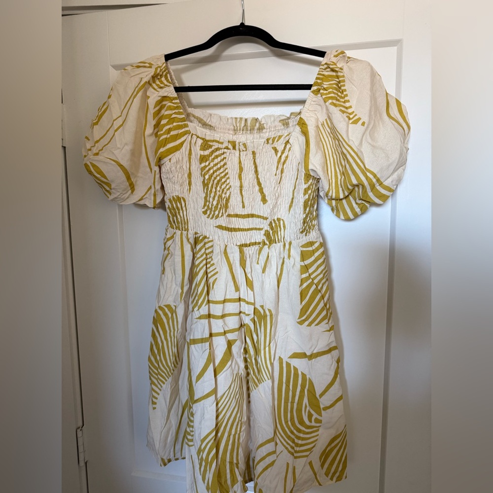 Urban Revivo puff sleeve mini dress